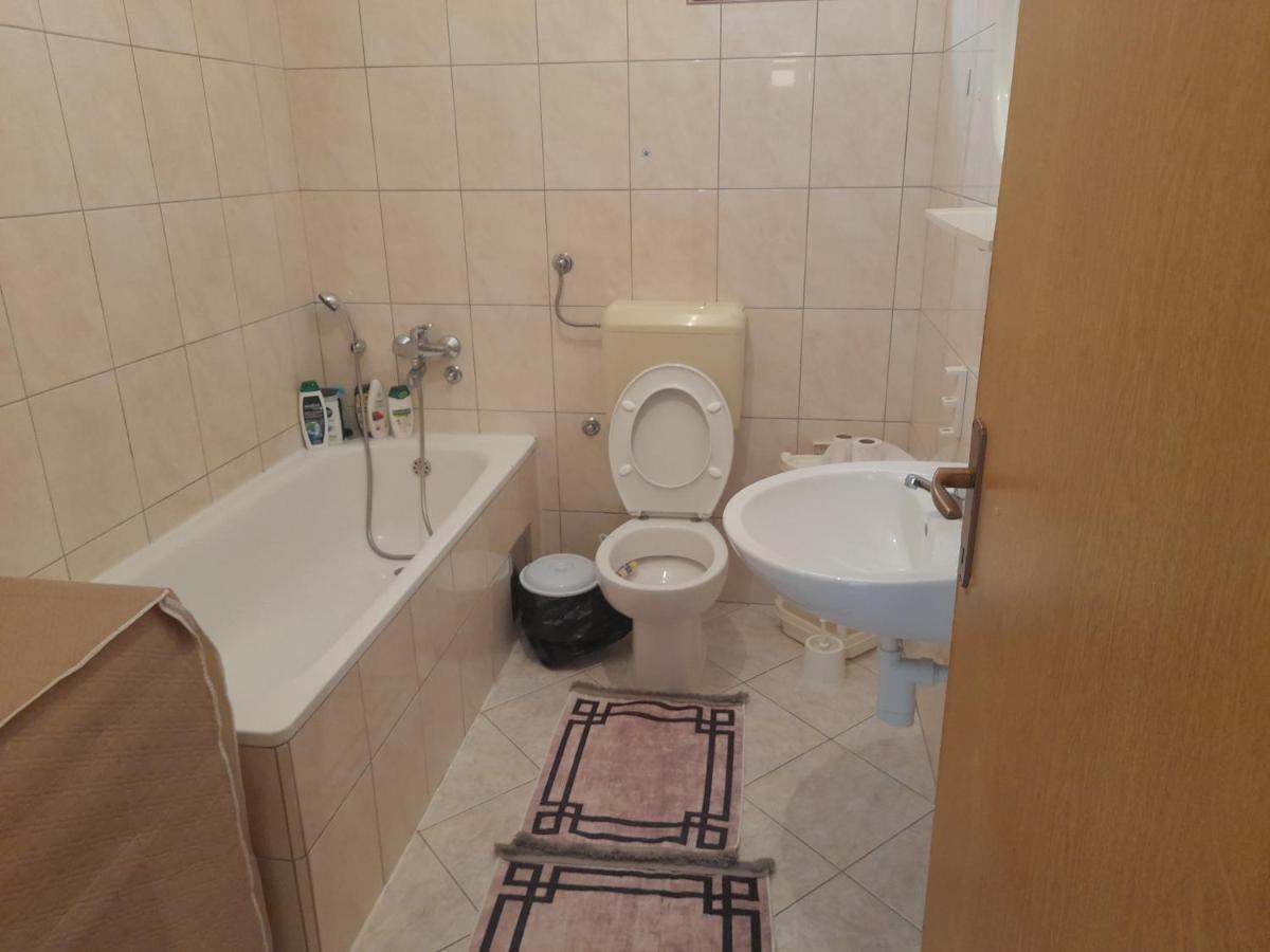 Apartman Avdic โมสตาร์ ภายนอก รูปภาพ
