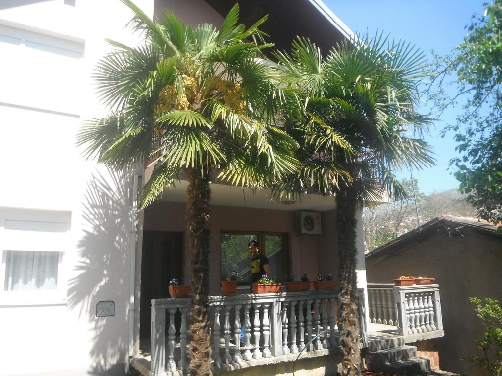 Apartman Avdic โมสตาร์ ภายนอก รูปภาพ